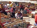 Venkovský trh - údolí řeky Urubamba - Peru